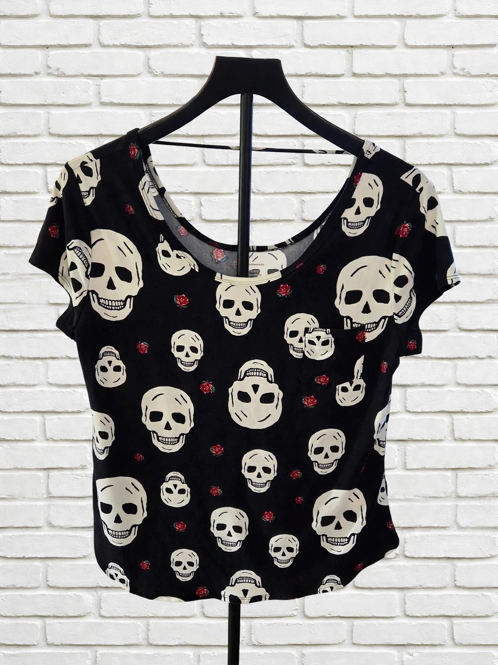 No Boundaries Skull & Rose Print Short Sleeve Top Black XXL/2XG (19)